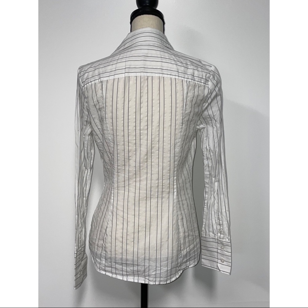 Like New Calvin Klein Button Down Shirt Size SP - Picture 2 of 3